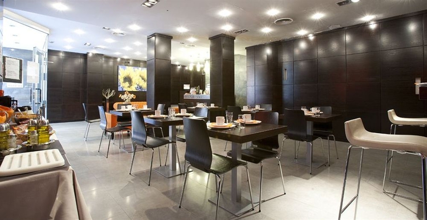 Imagen del bar/restaurante del Hotel Los Girasoles, Granada. Foto 2