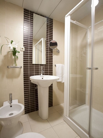 Imagen de la habitación del Hotel Los Girasoles, Granada. Foto 9