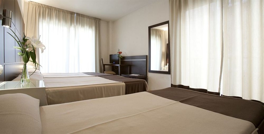 Imagen de la habitación del Hotel Los Girasoles, Granada. Foto 17