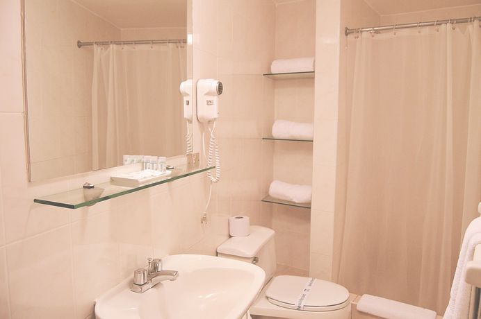 Imagen de la habitación del Hotel Los Girasoles, Lima Metropolitana. Foto 7