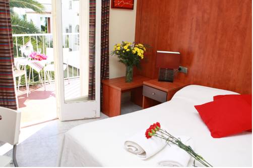 Imagen de la habitación del Hotel Los Globos. Foto 8