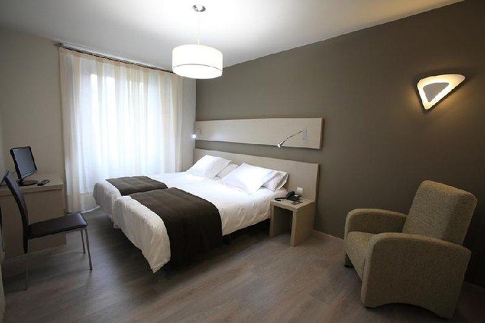 Imagen de la habitación del Hotel Los Guardeses. Foto 7