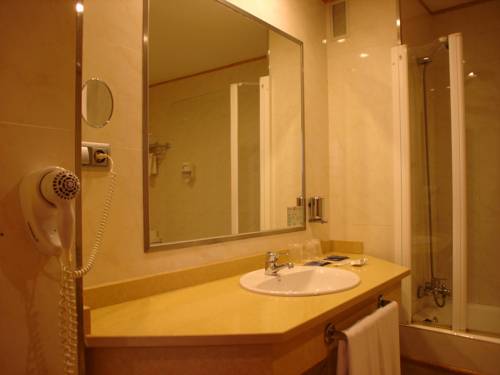 Imagen de la habitación del Hotel Los Habaneros. Foto 3