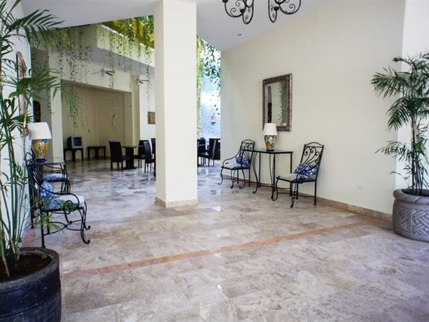 Imagen general del Hotel Los Itzaes By 5th Av. Foto 3