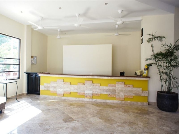 Imagen general del Hotel Los Itzaes By 5th Av. Foto 4