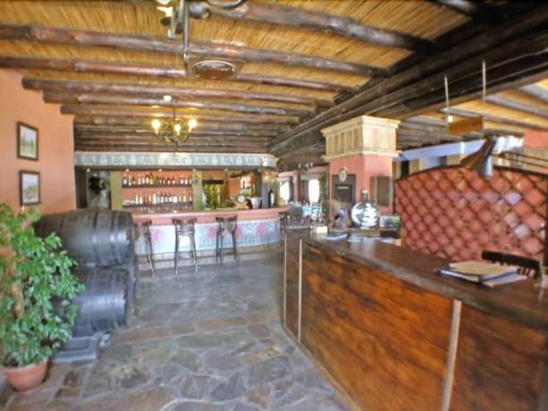 Imagen de los interiores del Hotel Los Jarales. Foto 17