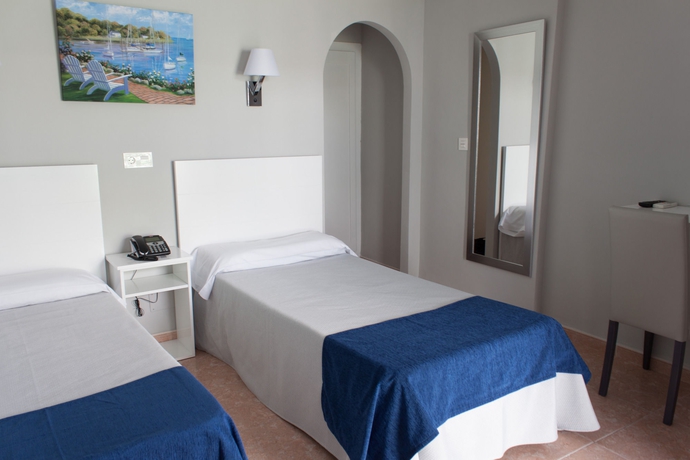 Imagen de la habitación del Hotel Los Jazmines. Foto 11