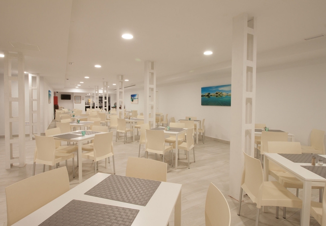 Imagen del bar/restaurante del Hotel Los Jazmines. Foto 3