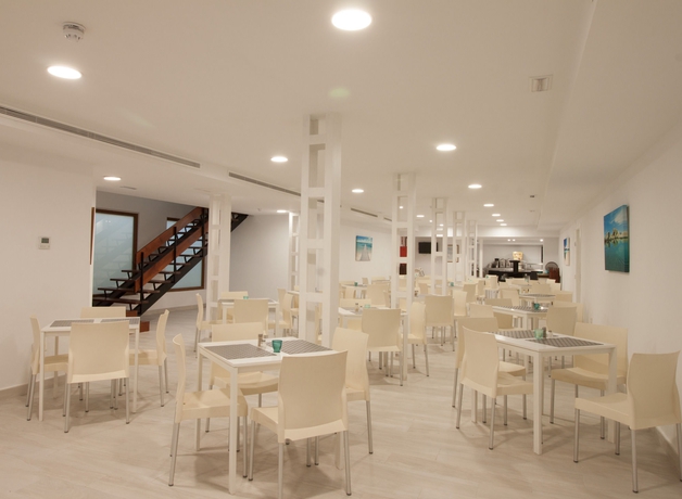 Imagen del bar/restaurante del Hotel Los Jazmines. Foto 4