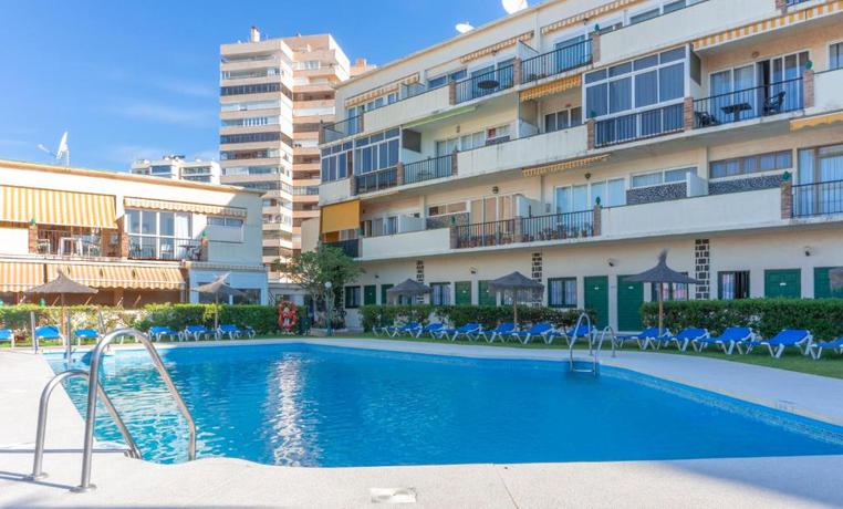 Imagen de la piscina del Hotel Los Jazmines. Foto 10