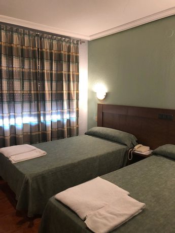 Imagen de la habitación del Hotel Los Kekes. Foto 7