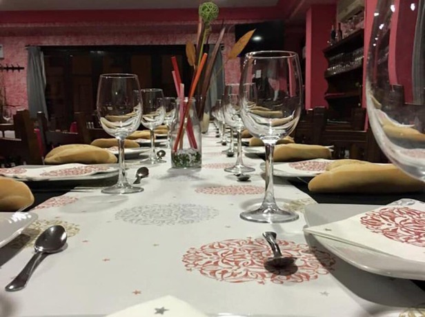 Imagen del bar/restaurante del Hotel Los Kekes. Foto 3