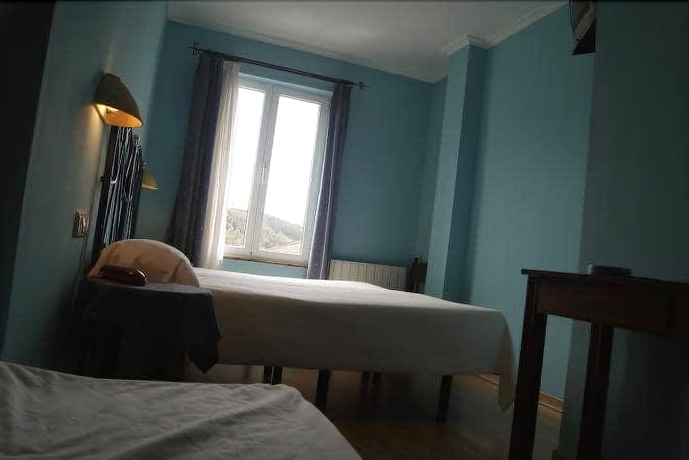 Imagen de la habitación del Hotel Los Laureles, Luanco. Foto 3