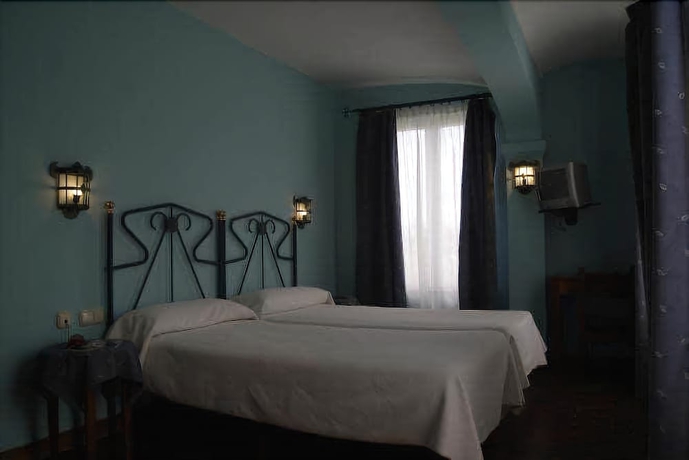Imagen de la habitación del Hotel Los Laureles, Luanco. Foto 9