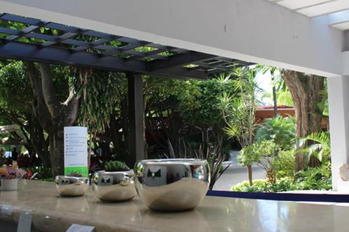 Imagen del bar/restaurante del Hotel Los Laureles and Centro de Convenciones. Foto 4