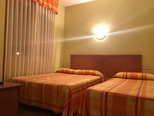 Imagen de la habitación del Hotel Los Leones, San Martín de la Vega. Foto 6