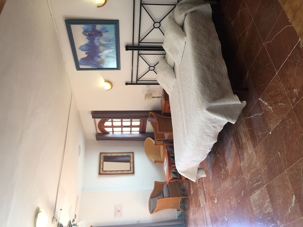 Imagen de la habitación del Hotel Los Limoneros. Foto 7