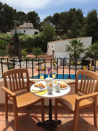 Imagen de la habitación del Hotel Los Limoneros. Foto 17