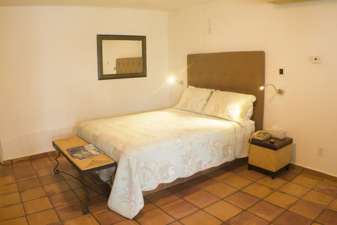 Imagen de la habitación del Hotel Los Milagros. Foto 3