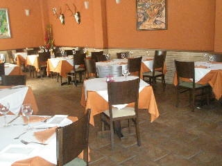 Imagen del bar/restaurante del Hotel Los Monteros Hotel. Foto 5