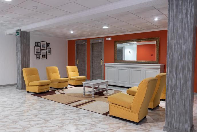 Imagen general del Hotel Los Naranjos, Revolta. Foto 7