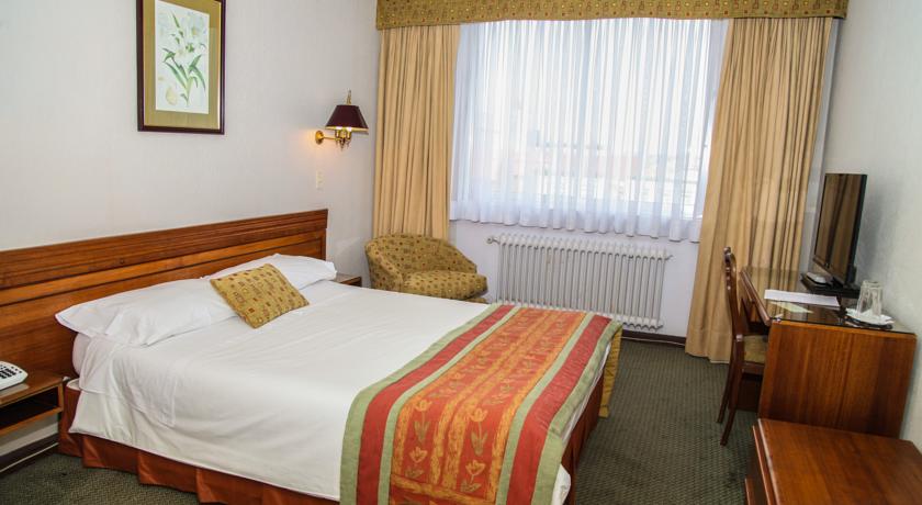 Imagen de la habitación del Hotel Los Navegantes. Foto 4