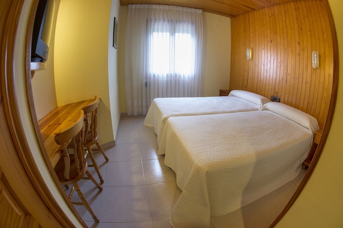 Imagen de la habitación del Hotel Los Nogales, Campo. Foto 11