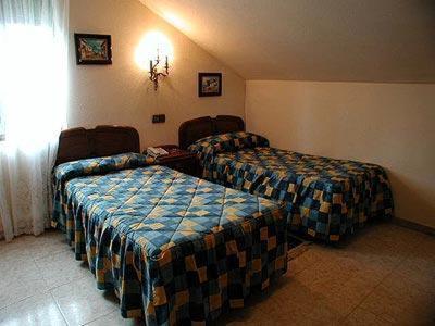 Imagen de la habitación del Hotel Los Nogales, Noja. Foto 3