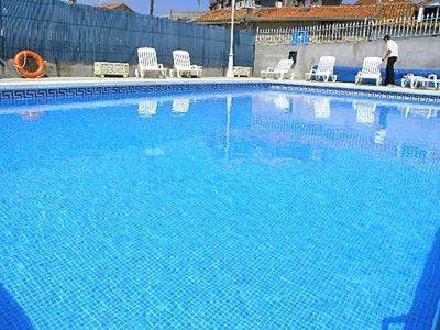 Imagen de la piscina del Hotel Los Nogales, Noja. Foto 7