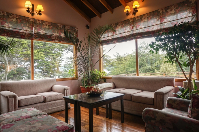 Imagen de los interiores del Hotel Los Ñires. Foto 19