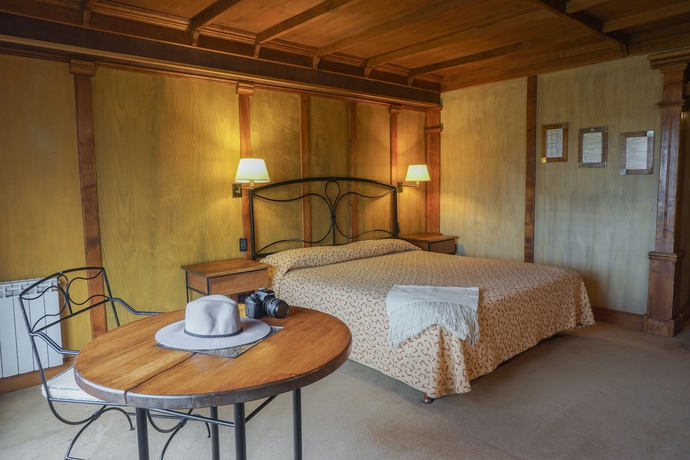 Imagen de la habitación del Hotel Los Ñires. Foto 15