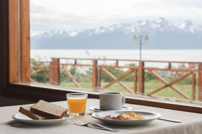 Imagen del bar/restaurante del Hotel Los Ñires. Foto 5