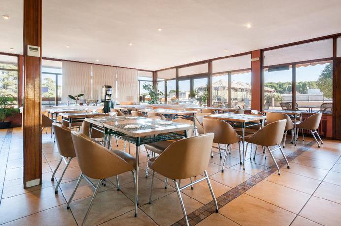 Imagen del bar/restaurante del Hotel Los Olivos, Getafe. Foto 3