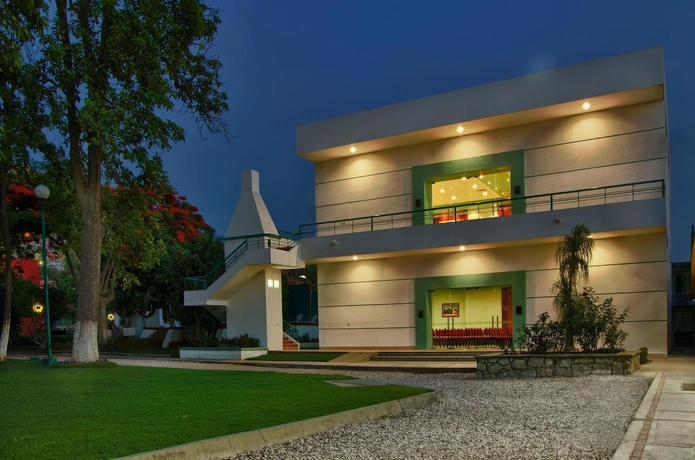 Imagen de los exteriores del Hotel Los Olivos Spa. Foto 3