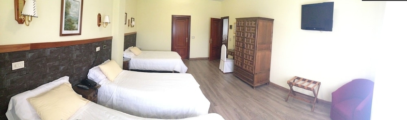 Imagen de la habitación del Hotel Los Olmos. Foto 8