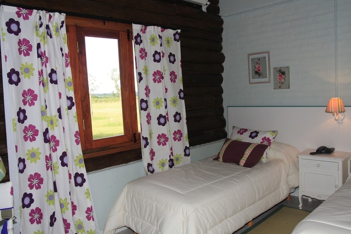 Imagen de la habitación del Hotel Los Origenes. Foto 6