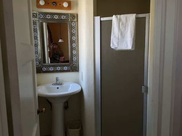 Imagen de la habitación del Hotel Los Padres Inn. Foto 3
