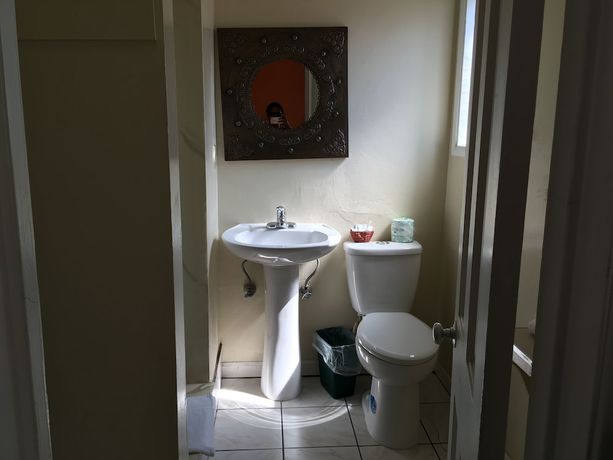 Imagen de la habitación del Hotel Los Padres Inn. Foto 5