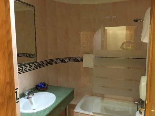 Imagen de la habitación del Hotel Los Palacios, Formentera del Segura. Foto 1