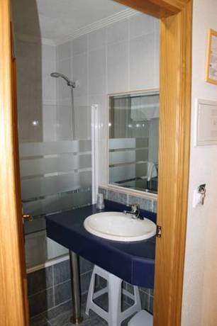 Imagen de la habitación del Hotel Los Palacios, Formentera del Segura. Foto 2