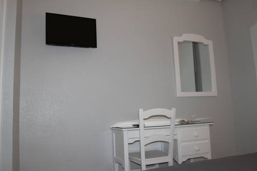 Imagen de la habitación del Hotel Los Palacios, Formentera del Segura. Foto 5