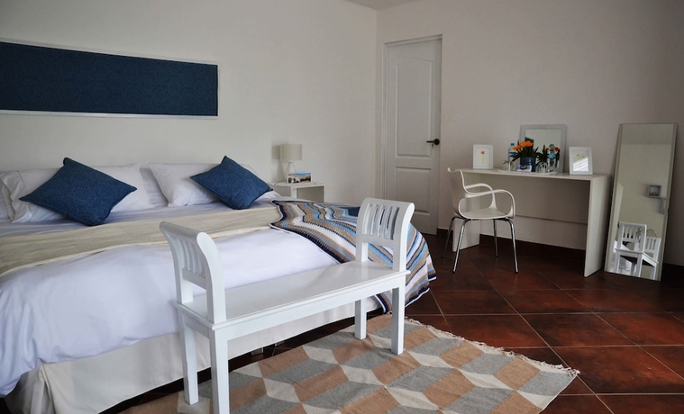 Imagen de la habitación del Hotel Los Palomos. Foto 8