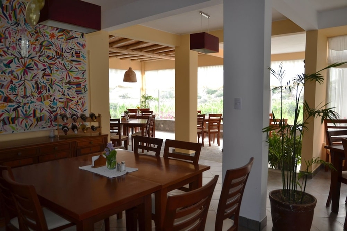 Imagen del bar/restaurante del Hotel Los Palomos. Foto 3