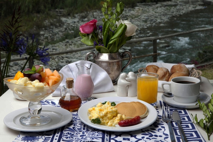 Imagen del bar/restaurante del Hotel Los Palomos. Foto 4