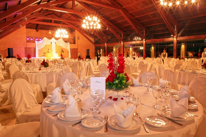 Imagen de los interiores del Hotel Los Parrales Resort. Foto 11