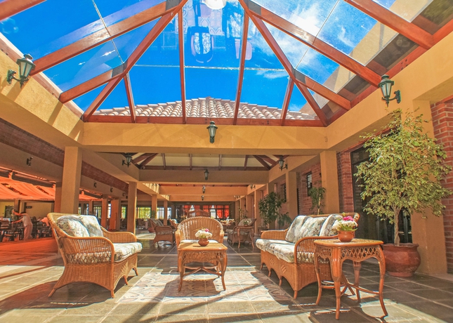 Imagen de los interiores del Hotel Los Parrales Resort. Foto 12