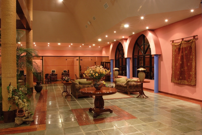 Imagen de los interiores del Hotel Los Parrales Resort. Foto 13