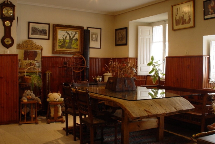 Imagen de los interiores del Hotel Los Perales, Puebla de Sanabria. Foto 13