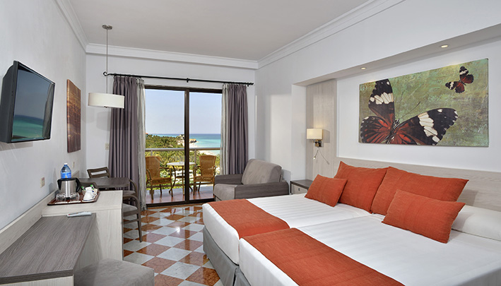 Imagen de la habitación del Hotel Los Pétalos Varadero. Foto 4