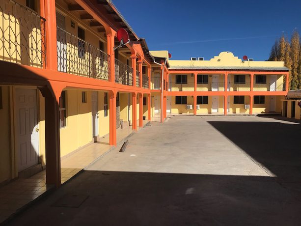 Imagen general del Hotel Los Pinos, Creel. Foto 1